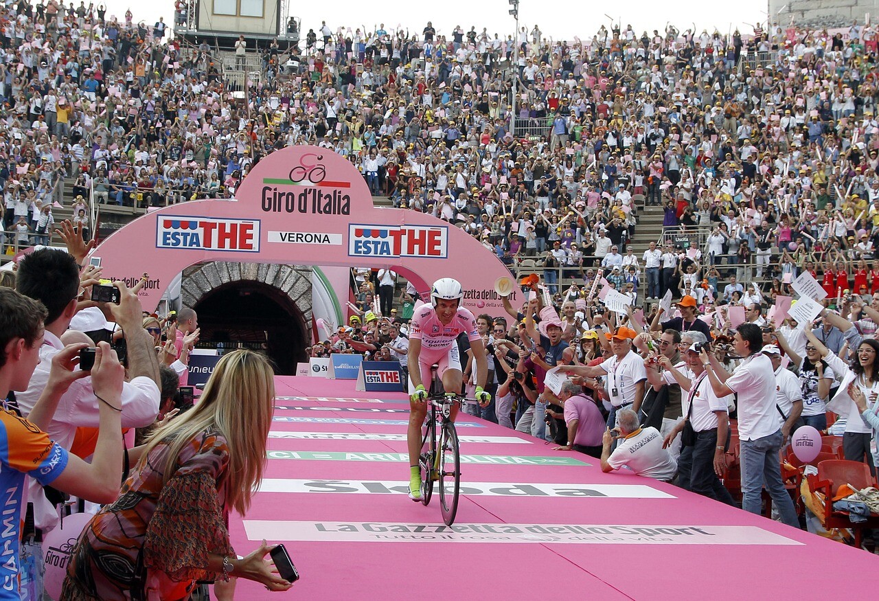 Yates won the Budapest time trial, Van der Poel remained in the lead